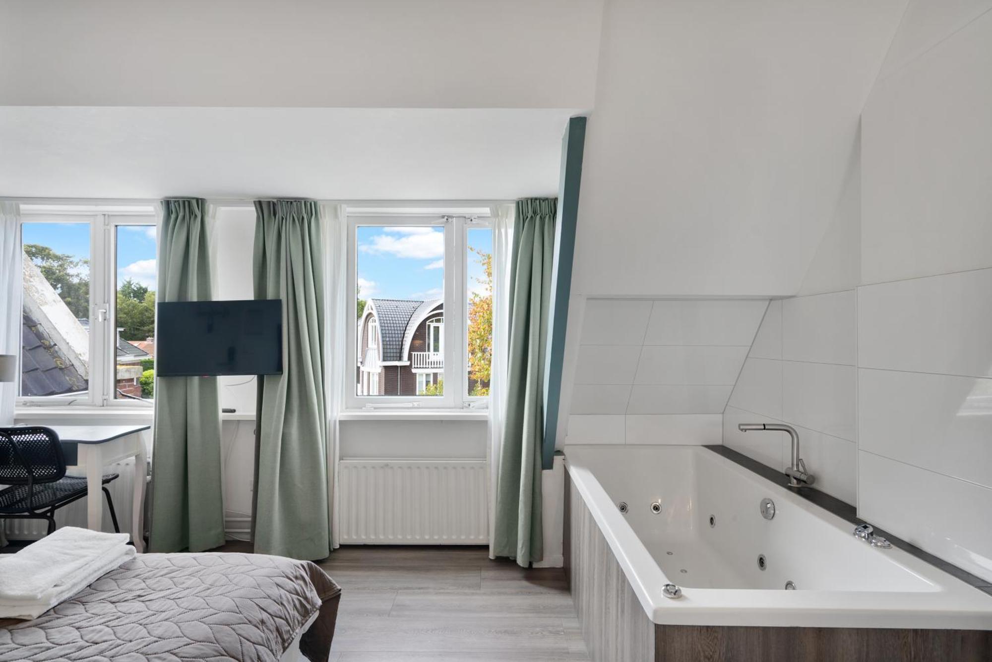 Dijkstra Hotels بيرشِن المظهر الخارجي الصورة